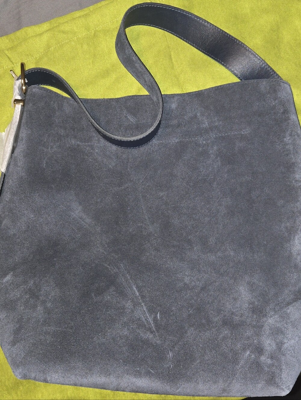 MadewellThe Essential Bucket Tote in Suede - Picture 3 of 4